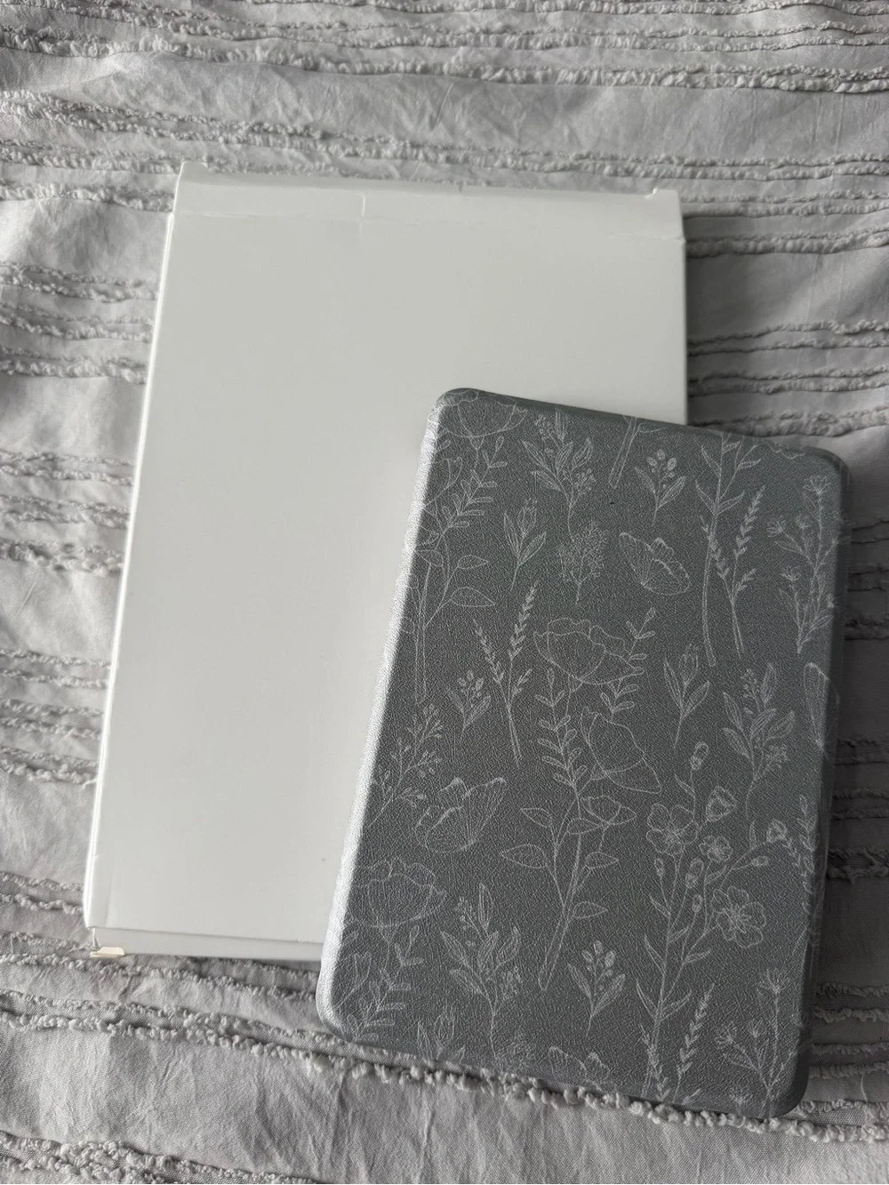 Gray Floral Folio Tablet Case - Unbranded